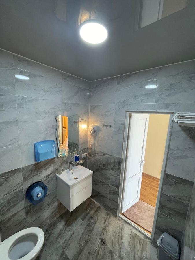 Hotel Lazuri In 卡瓦拉提 外观 照片